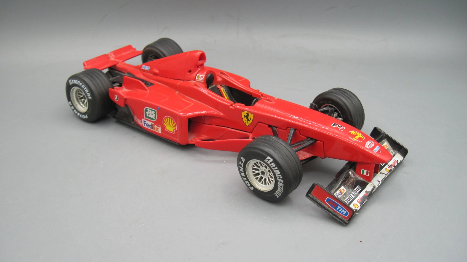 Bburago   Ferrari F300  Red