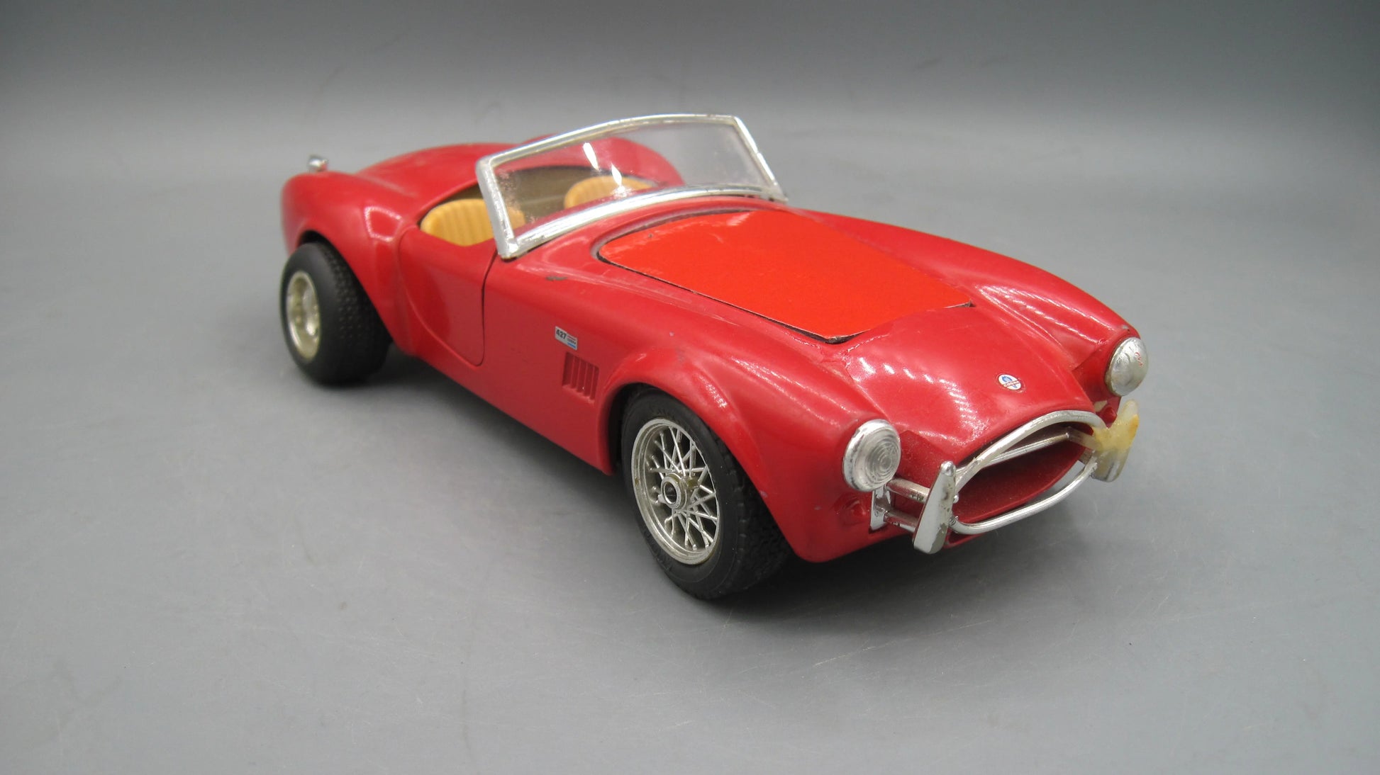 Bburago   Ford Cobra 427  Red