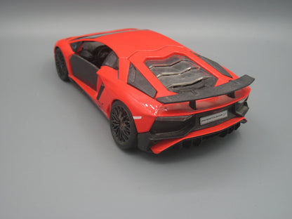 Bburago   Lamborghini Aventador LP 750-4 SV  Red
