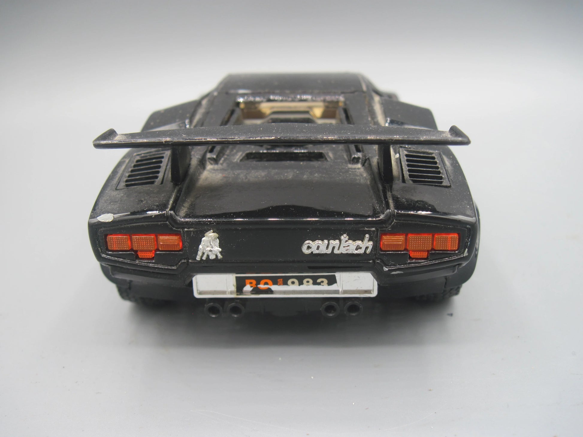 Bburago   Lamborghini Countach 1988 Black