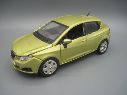Bburago   Seat Ibiza  Golden