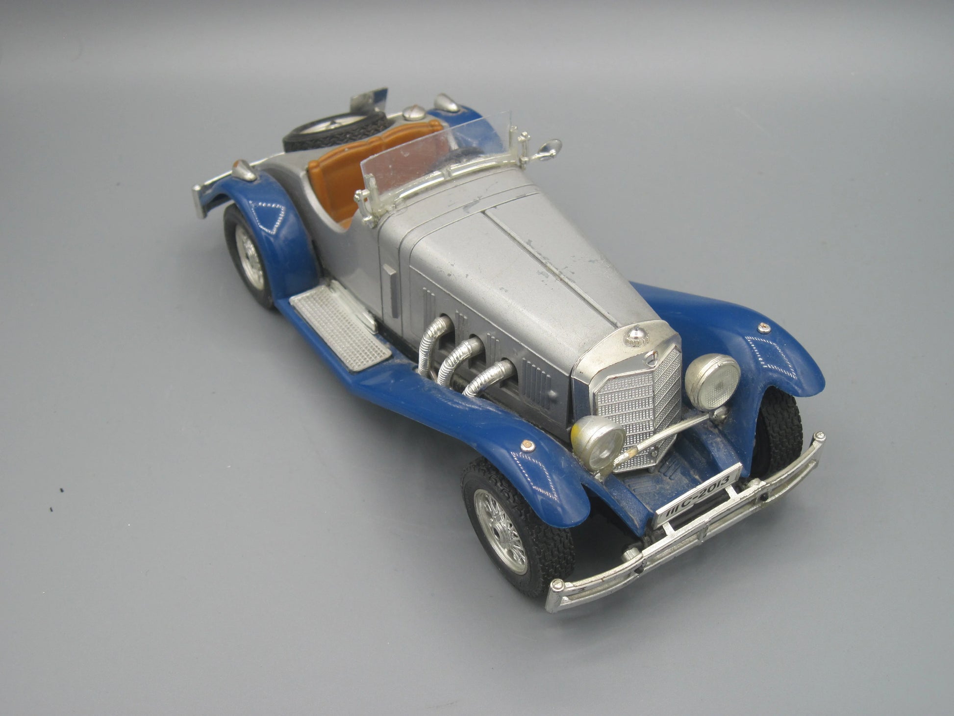 Bburago   Mercedes SSK  Blue & Silver