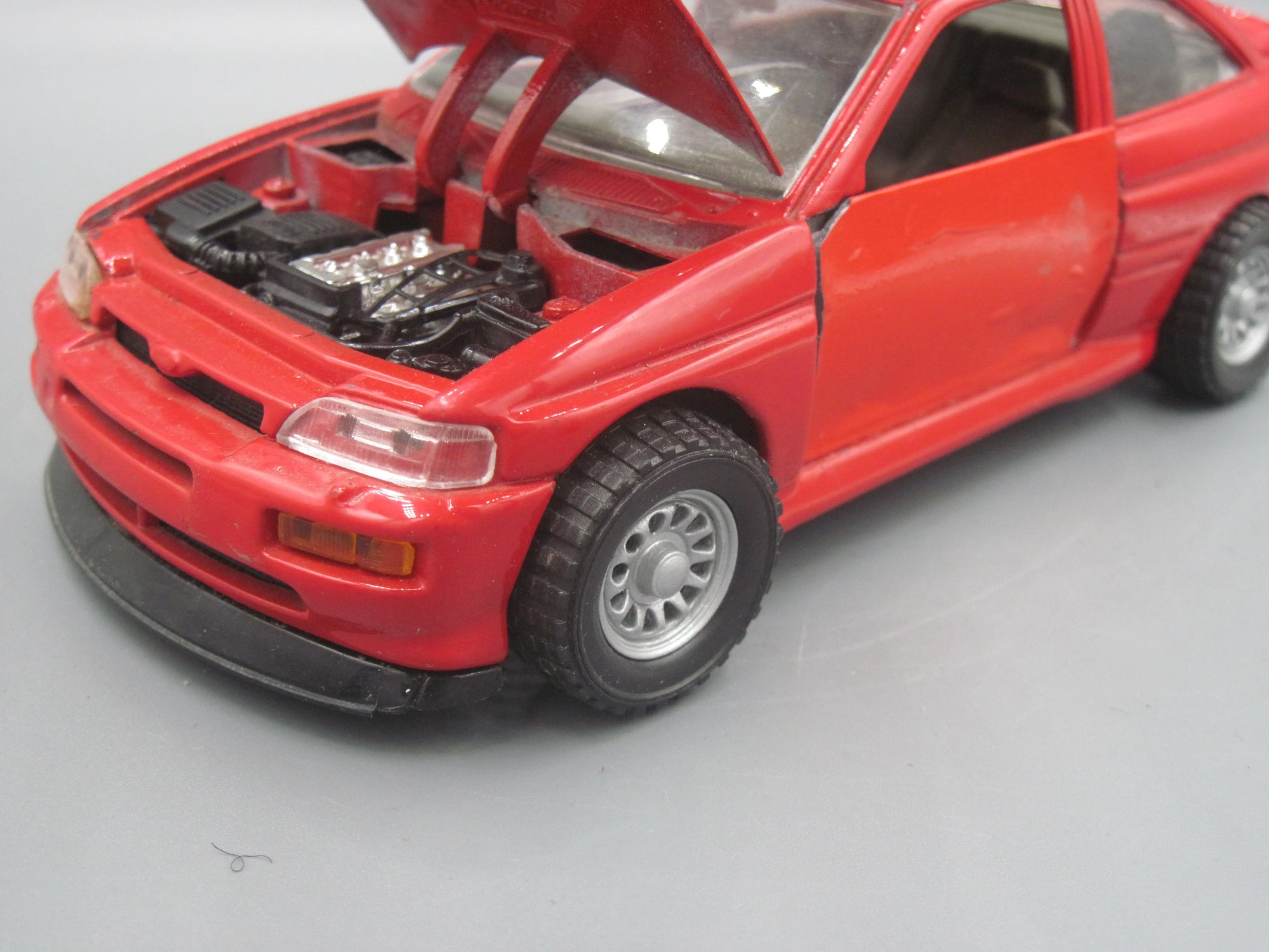 Bburago   Ford Escort RS Cosworth  Red