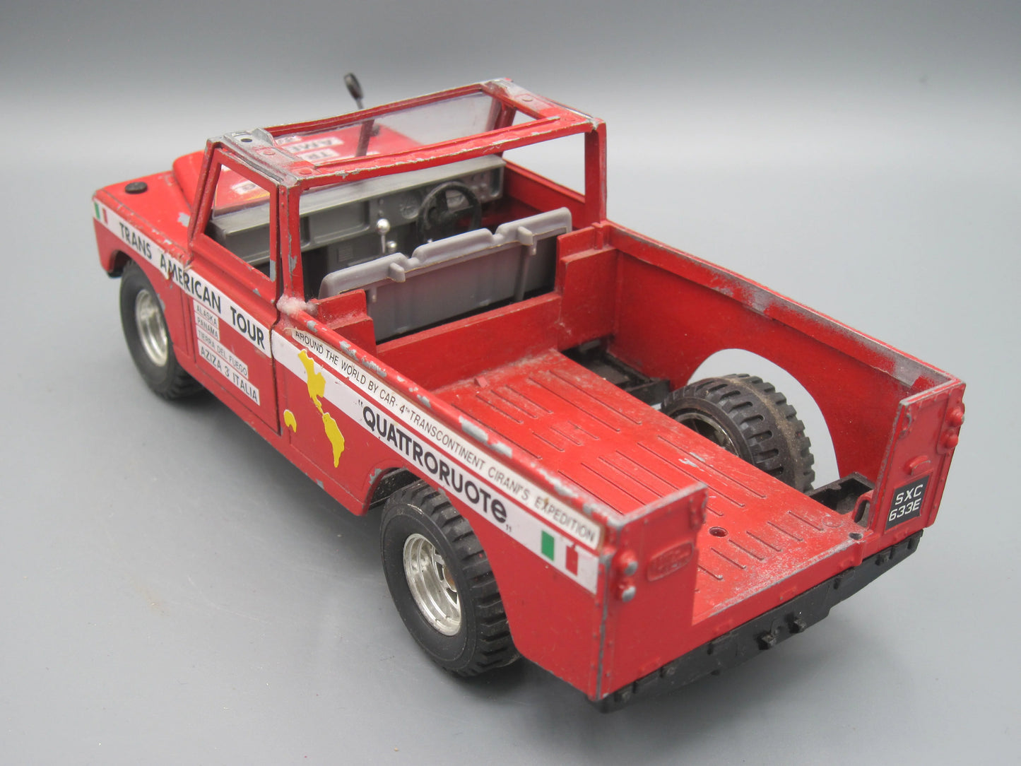Bburago   Land Rover Quattroruote Trans American Tour  Red