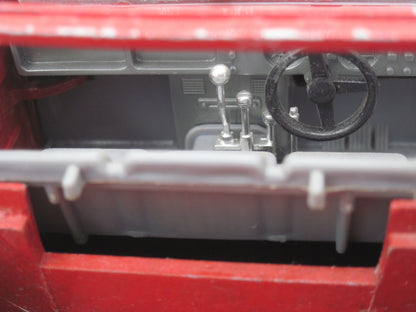 Bburago   Land Rover Quattroruote Trans American Tour  Red