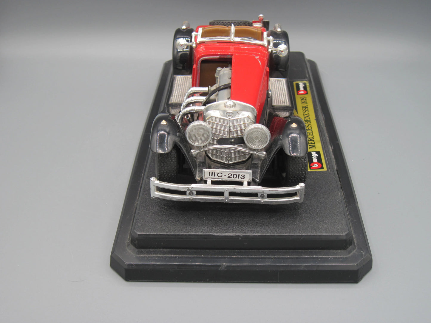 Bburago   Mercedes-Benz SSK  1928 Red