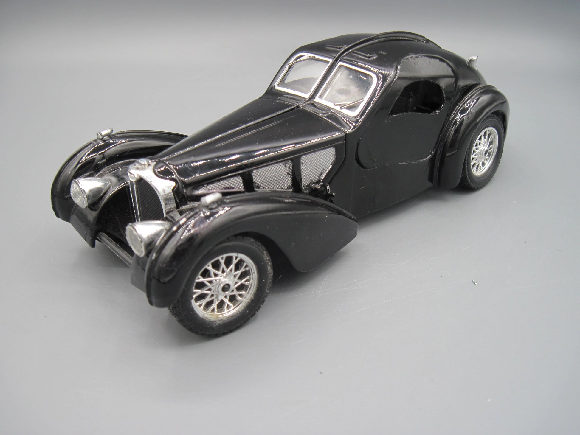 Bburago   Bugatti Atlantic 1936 Black