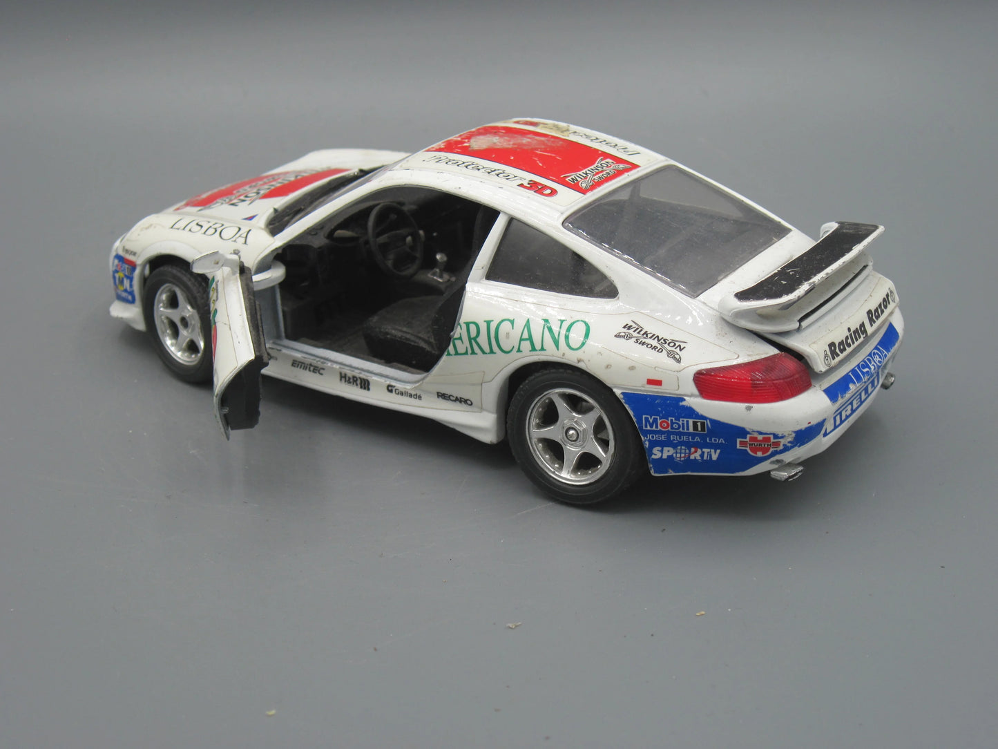 Bburago   Porsche Carrera 911  White