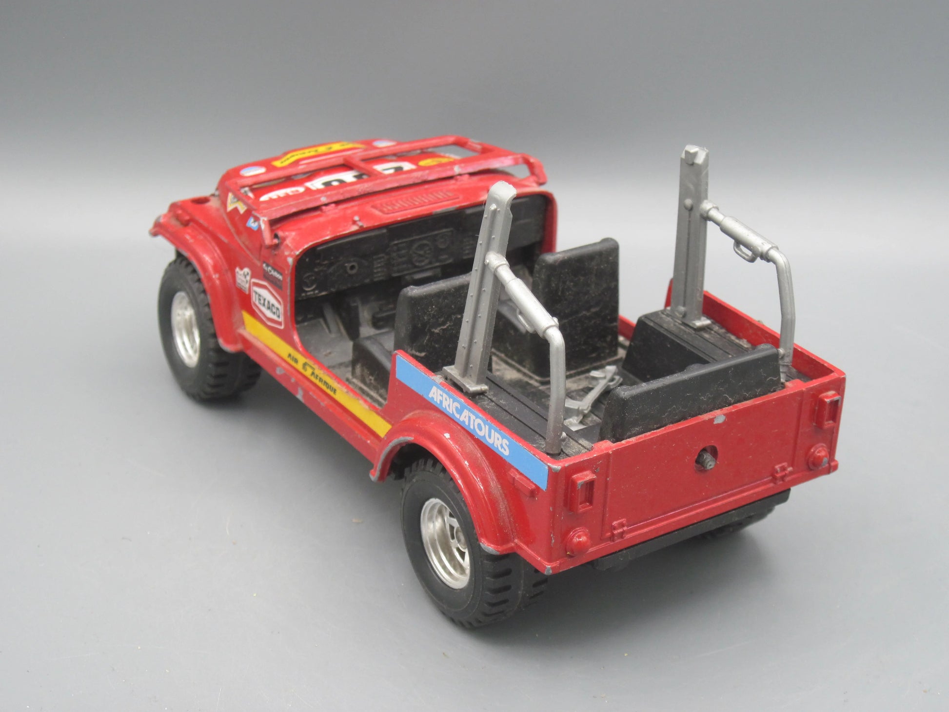 Bburago   Jeep CJ-7  Red