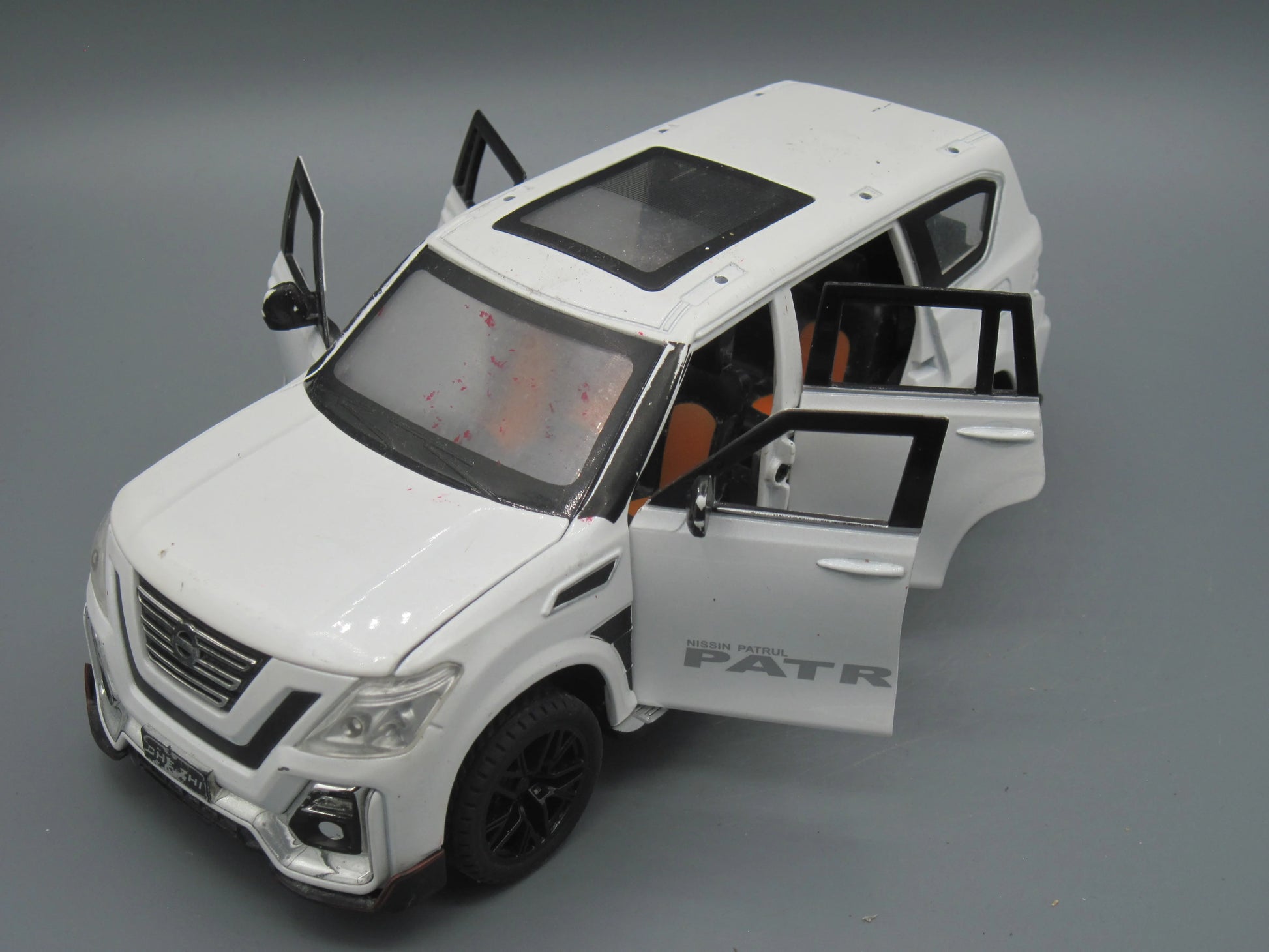 Nissan Patrol  White