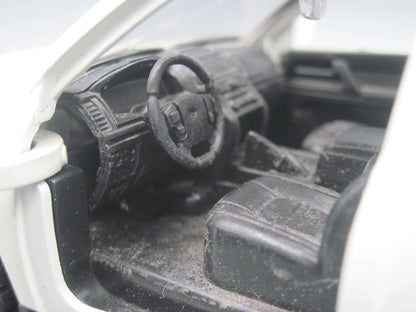 China   Lexus LX 570  White