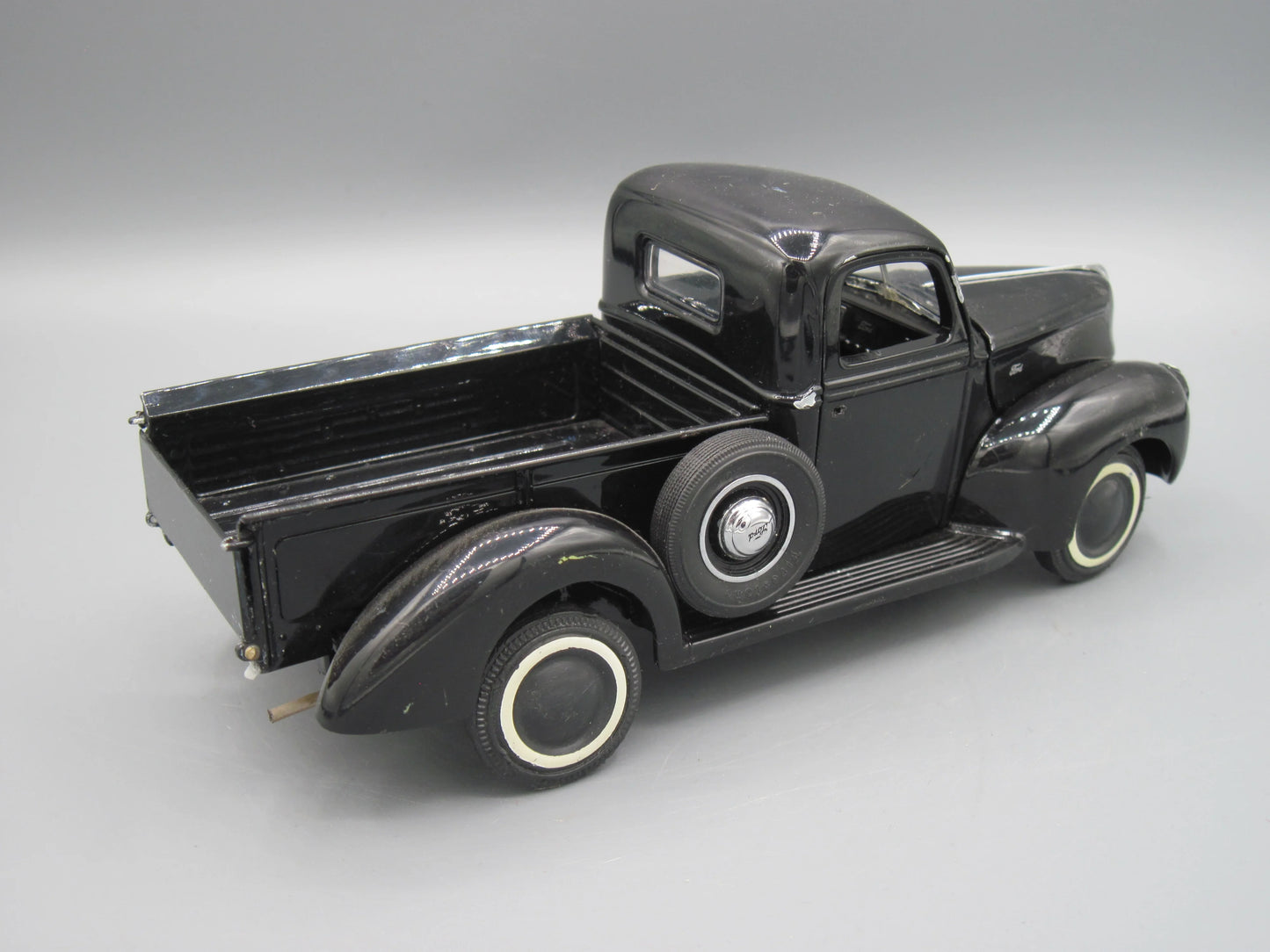 Franklin Mint   Ford Pick up truck 1940 Black