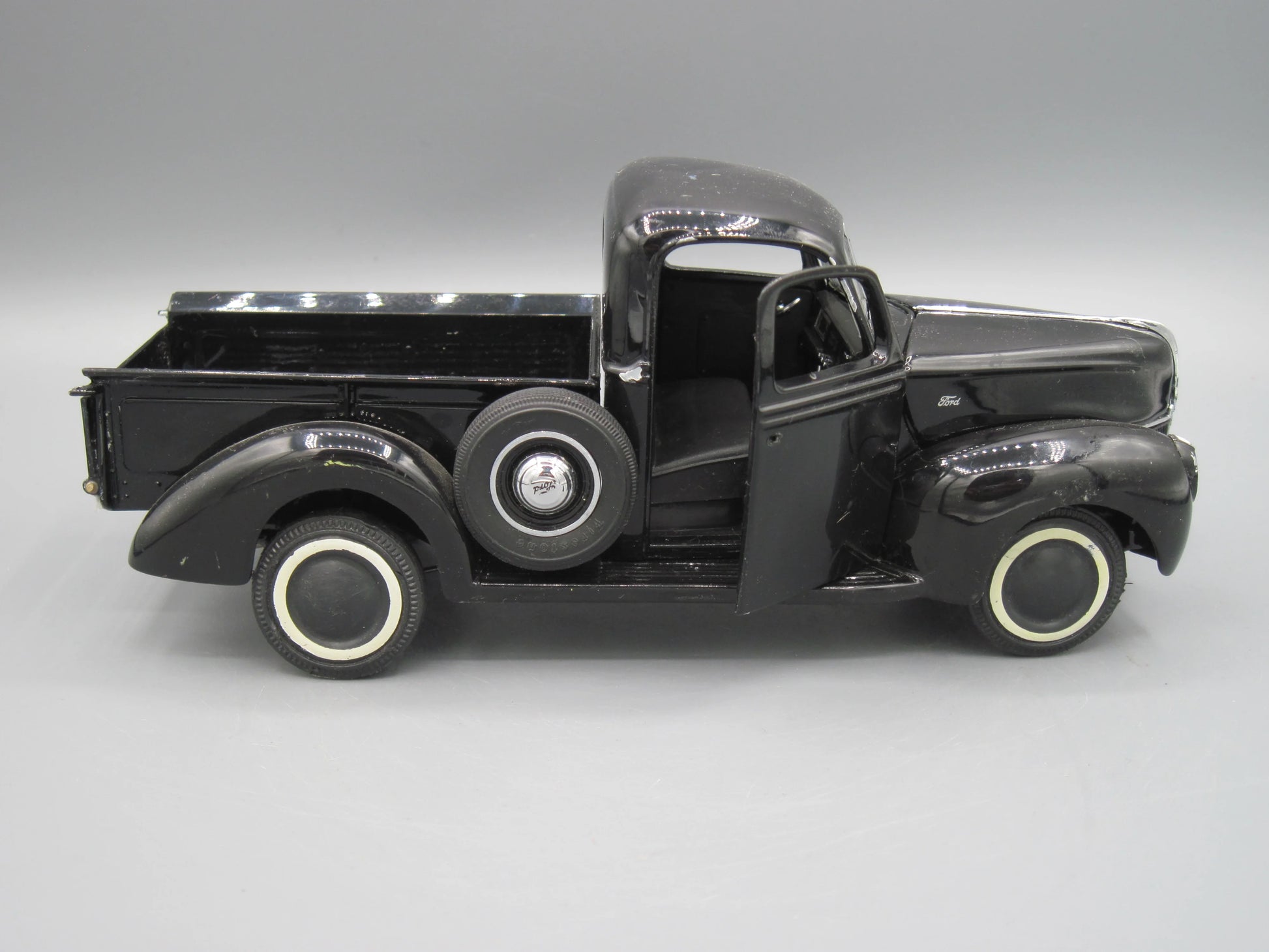 Franklin Mint   Ford Pick up truck 1940 Black
