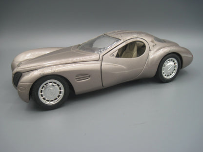 Guiloy   Chrysler Atlantic 1995 Champagne