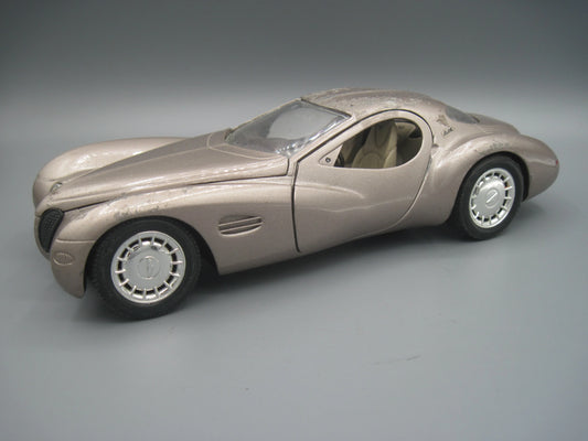 Guiloy   Chrysler Atlantic 1995 Champagne