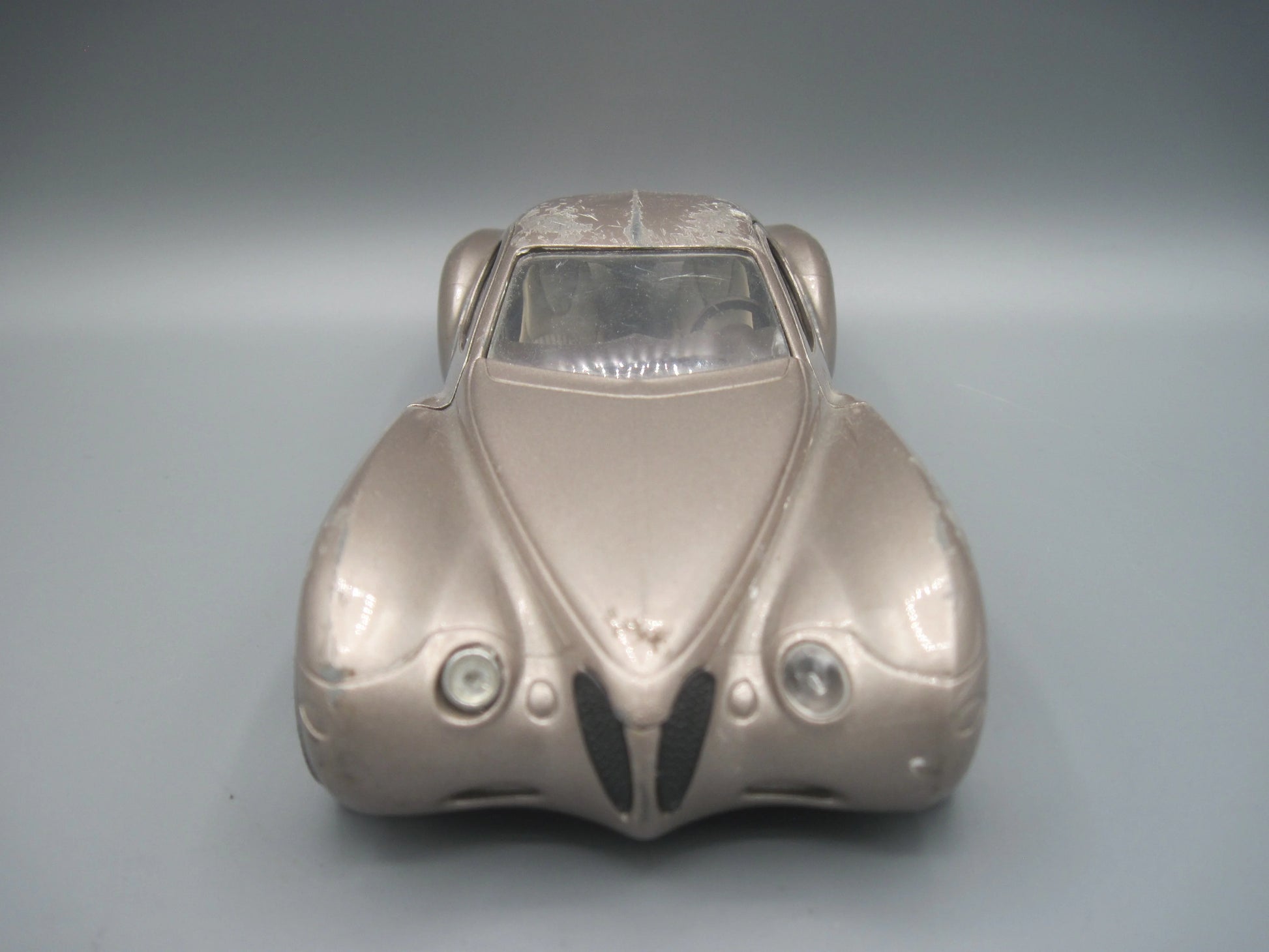 Guiloy   Chrysler Atlantic 1995 Champagne