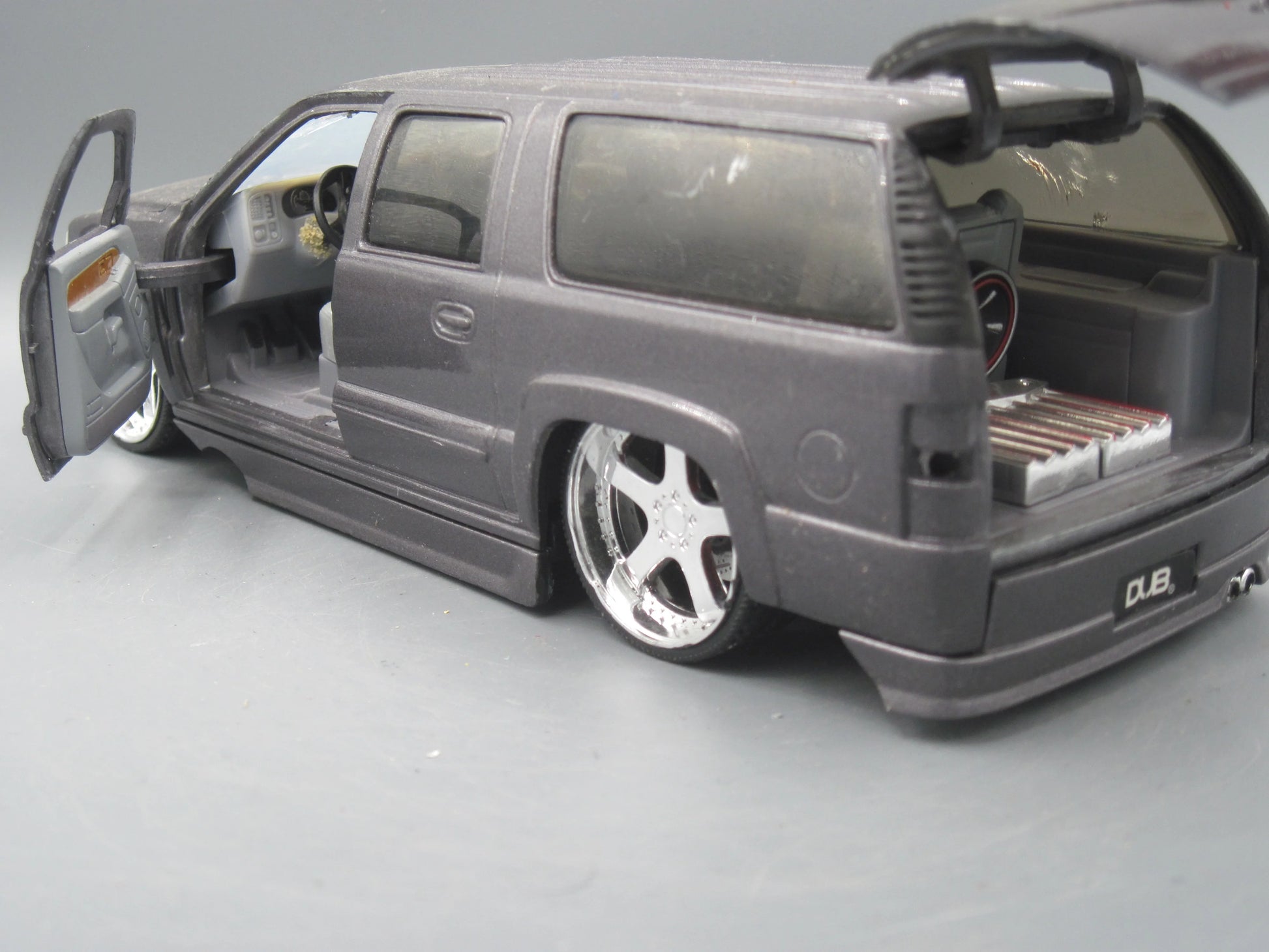Jada   Chevrolet Suburban 2000 Grey