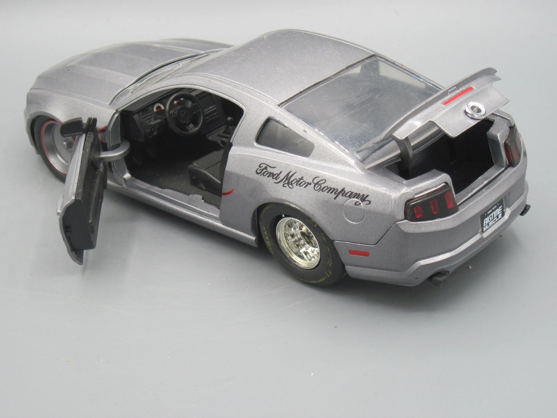 Jada   Ford Mustang GT 2010 Grey