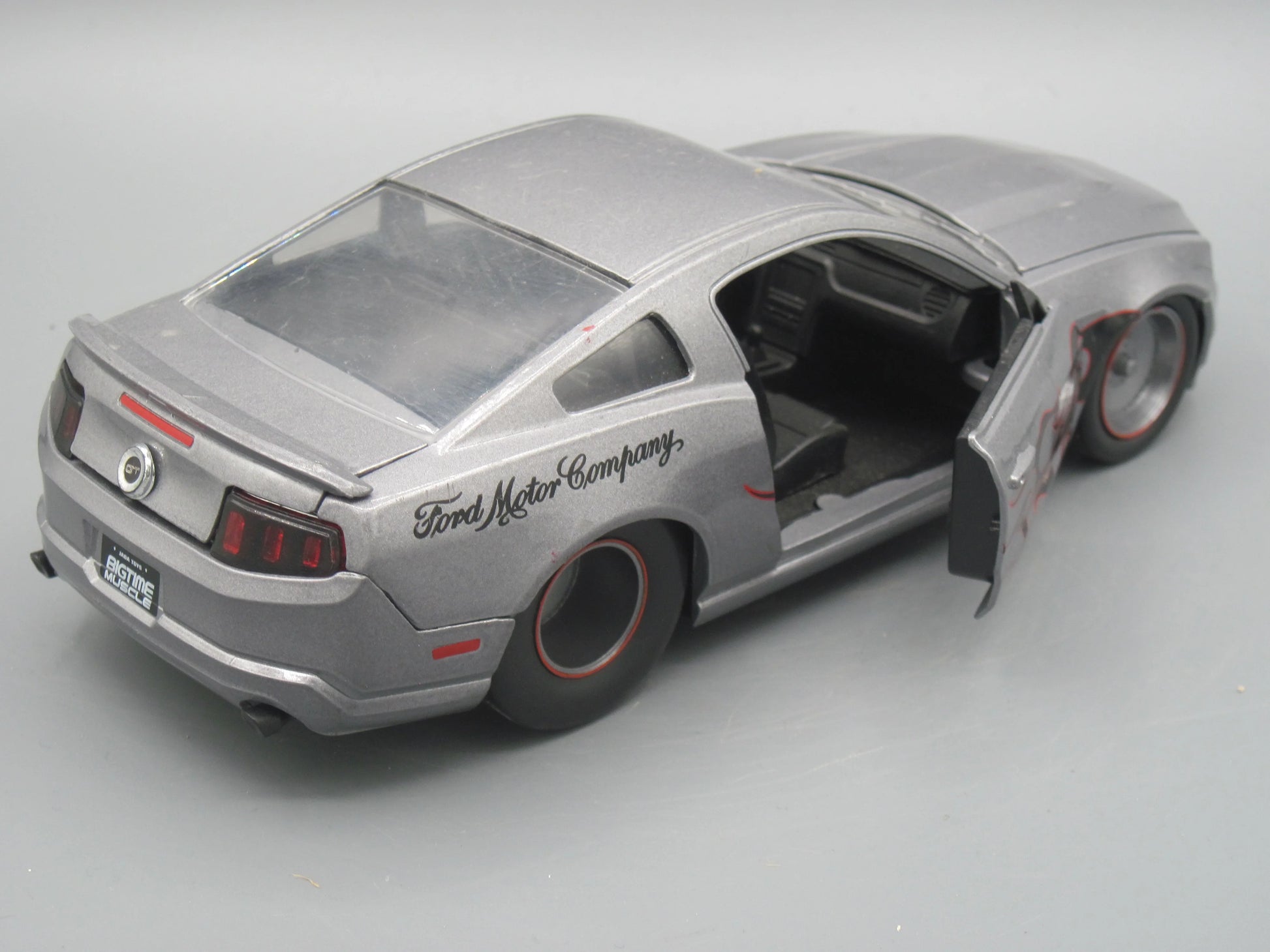 Jada   Ford Mustang GT 2010 Grey