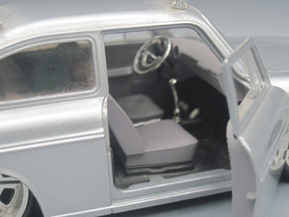 Jada   Volkswagen 1600 TL (FASTBACK) 1965 Silver