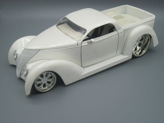 Jada   Ford D-Rods 1937 White