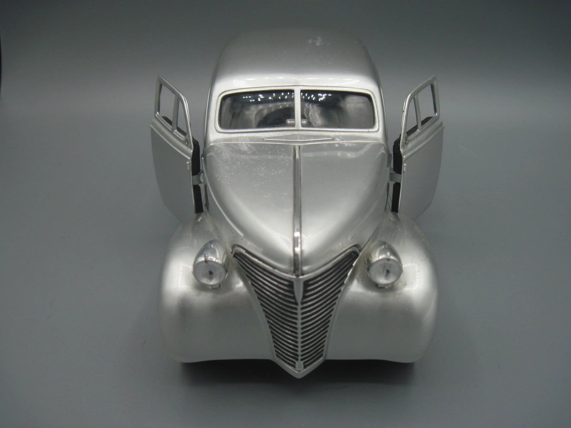 Jada   Chevrolet Master Deluxe OLDSKOOL 1939 Silver