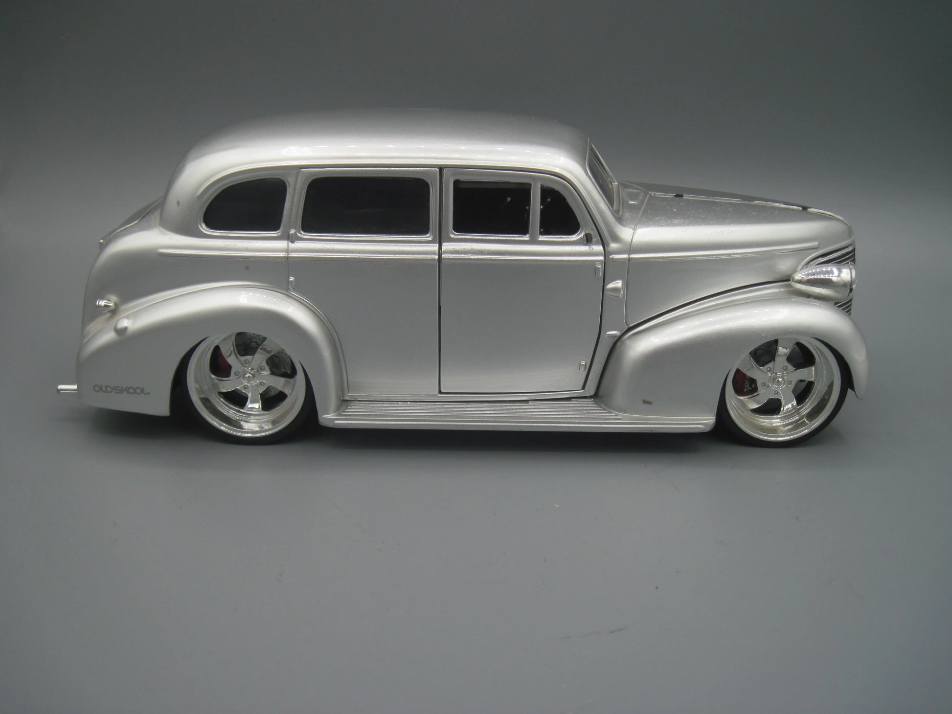 Jada   Chevrolet Master Deluxe OLDSKOOL 1939 Silver