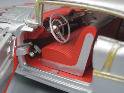 Jada   Chevrolet Bel Air OldSkool 1955 Silver & Red