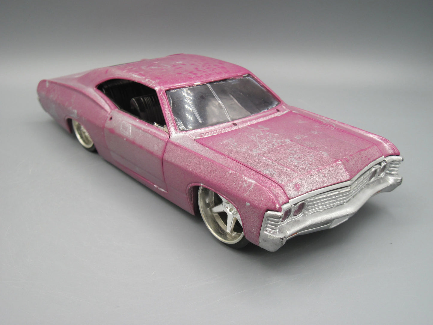 Jada   Chevrolet Impala SS  Pink Dub City