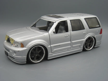 Jada   Lincoln Navigator 2003 Silver