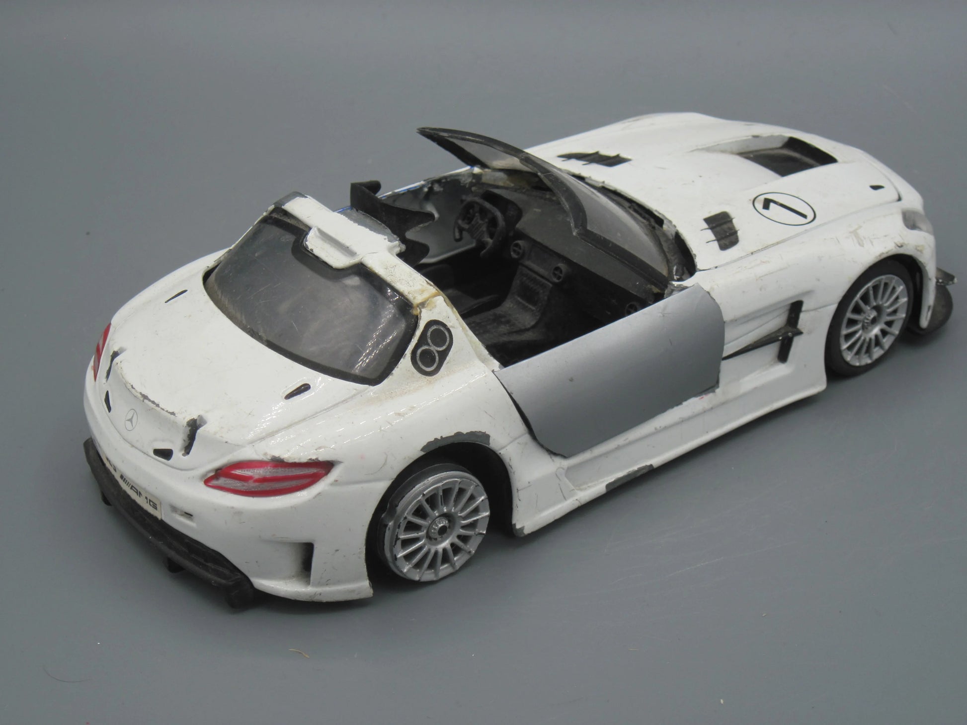 MotorMax   Mercedes-Benz SLS AMG GT3  White