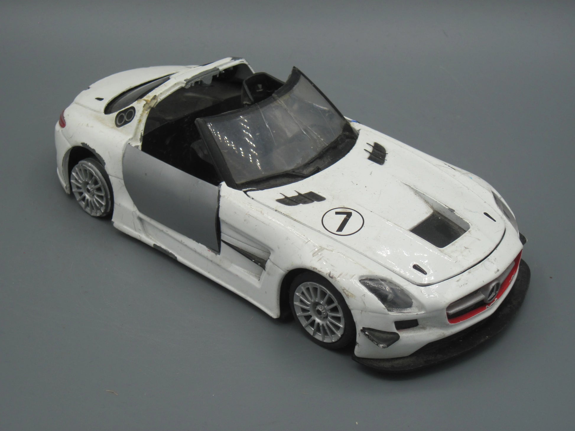 MotorMax   Mercedes-Benz SLS AMG GT3  White