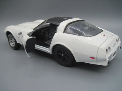Motor Max   Chevrolet Corvette 1979 White