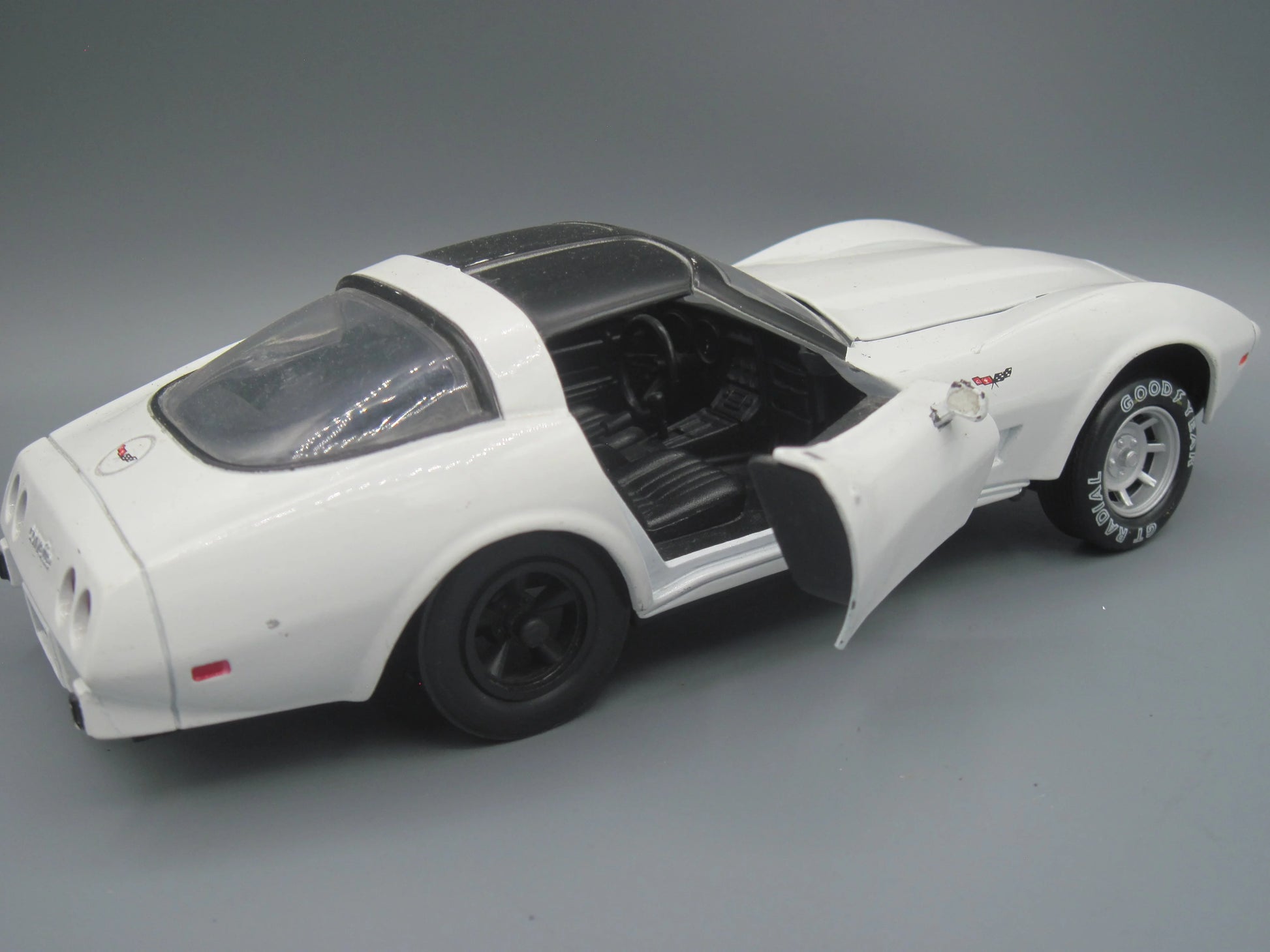 Motor Max   Chevrolet Corvette 1979 White