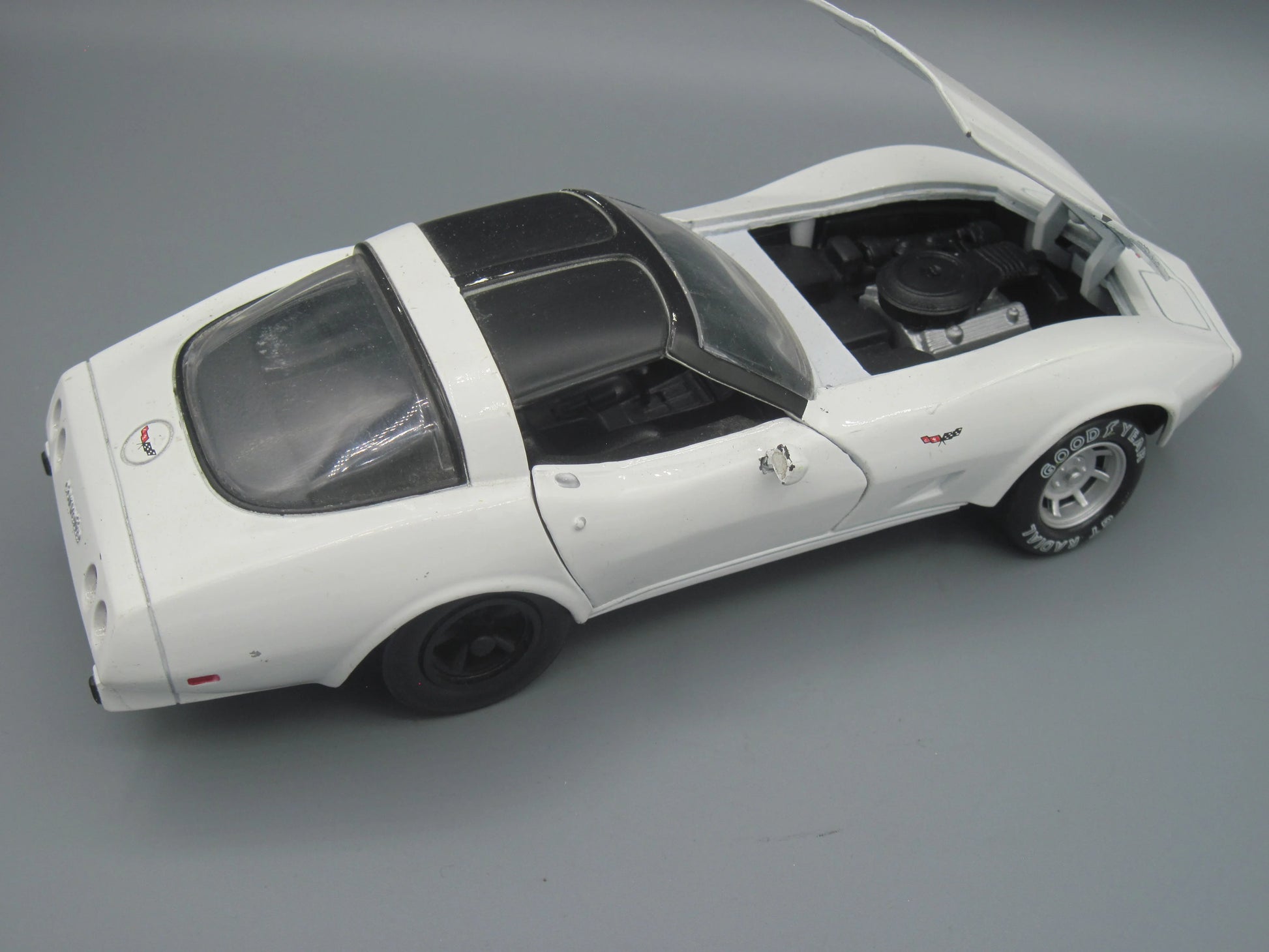 Motor Max   Chevrolet Corvette 1979 White