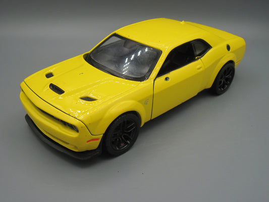 Motor Max   Dodge Challenger SRT Hellcat Widebody  Yellow