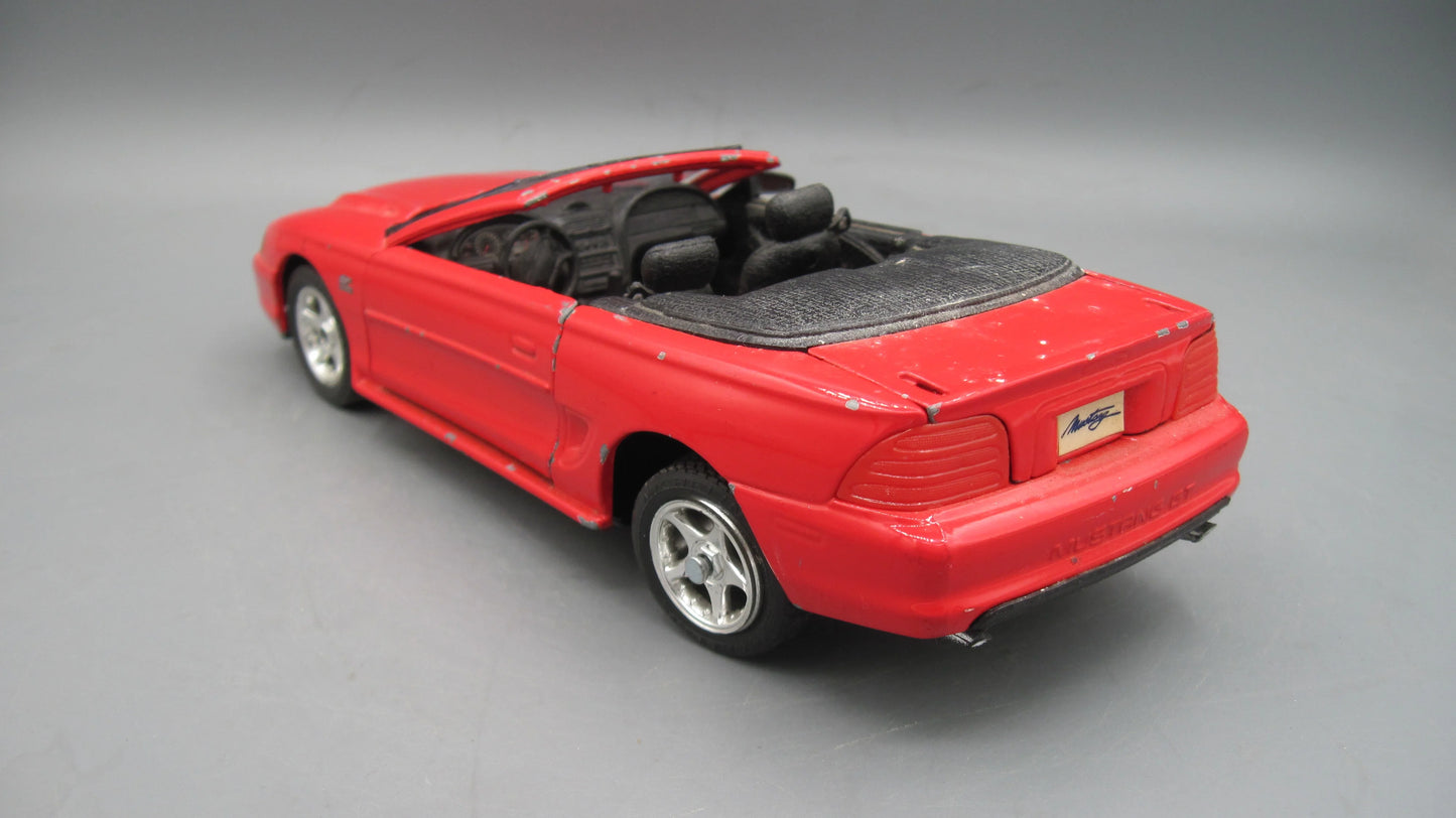 Maisto   Mustang GT 1994 Red
