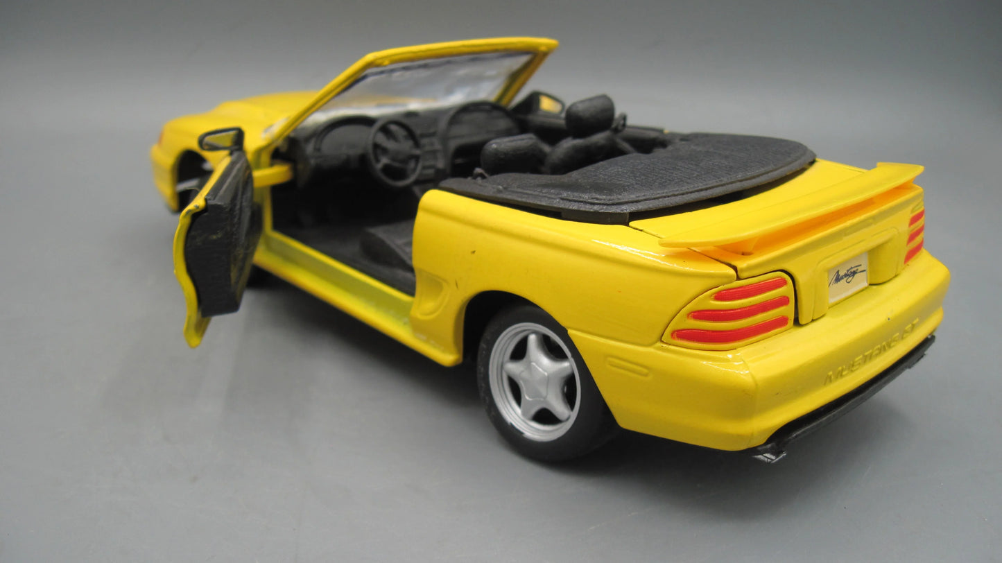 Maisto   Mustang GT 1994 Yellow