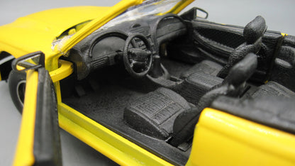Maisto   Mustang GT 1994 Yellow