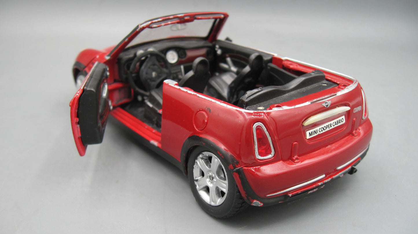 Maisto   Mini Cooper Carbio  Red