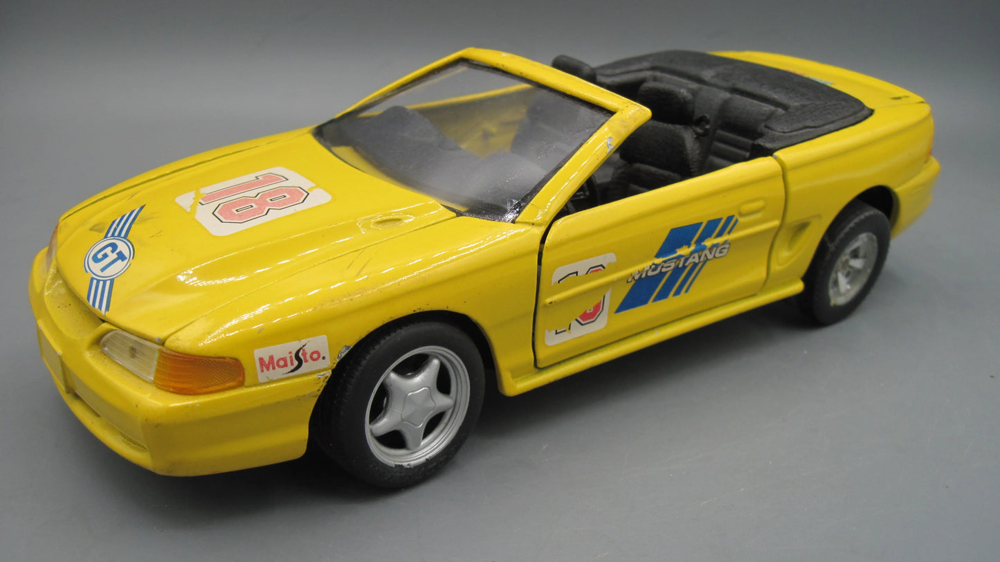 Maisto   Mustang GT 1994 Yellow