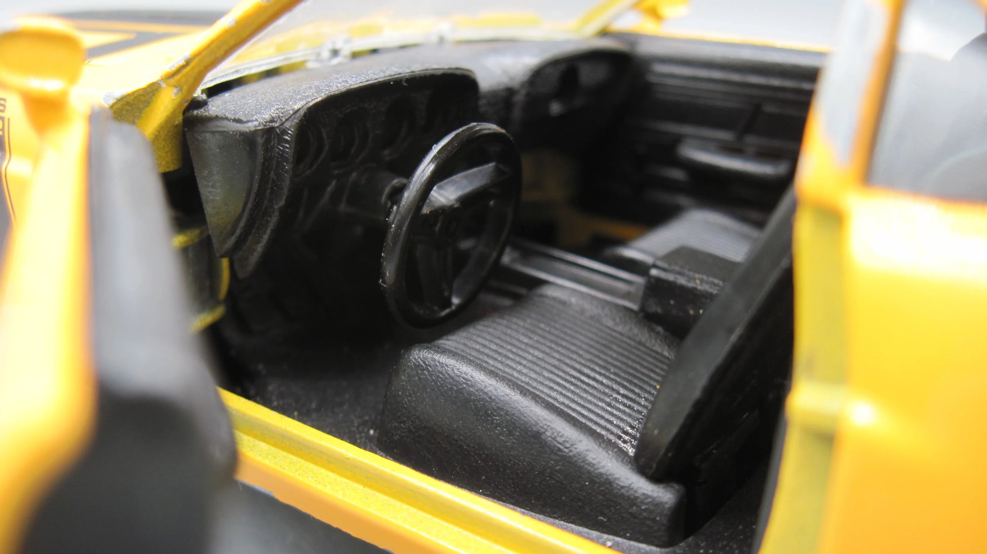 Maisto   Mustang Boss 302 1970 Yellow
