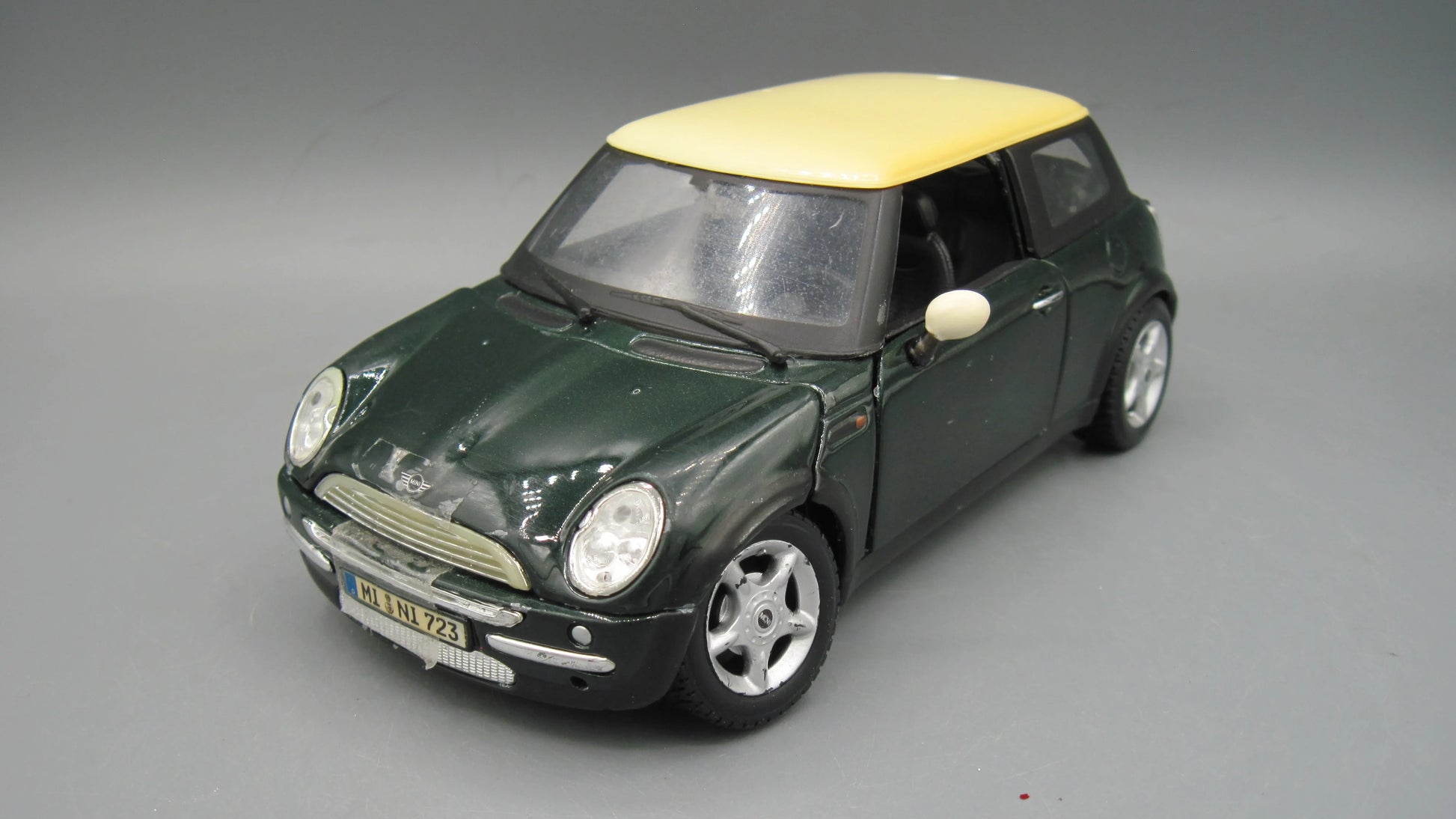 Maisto   Mini Cooper  Green