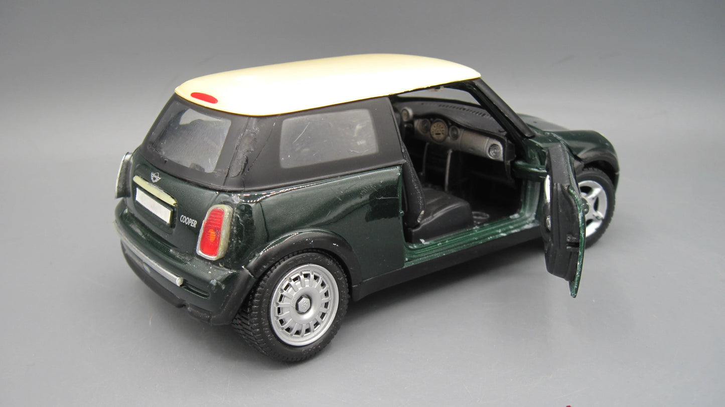 Maisto   Mini Cooper  Green