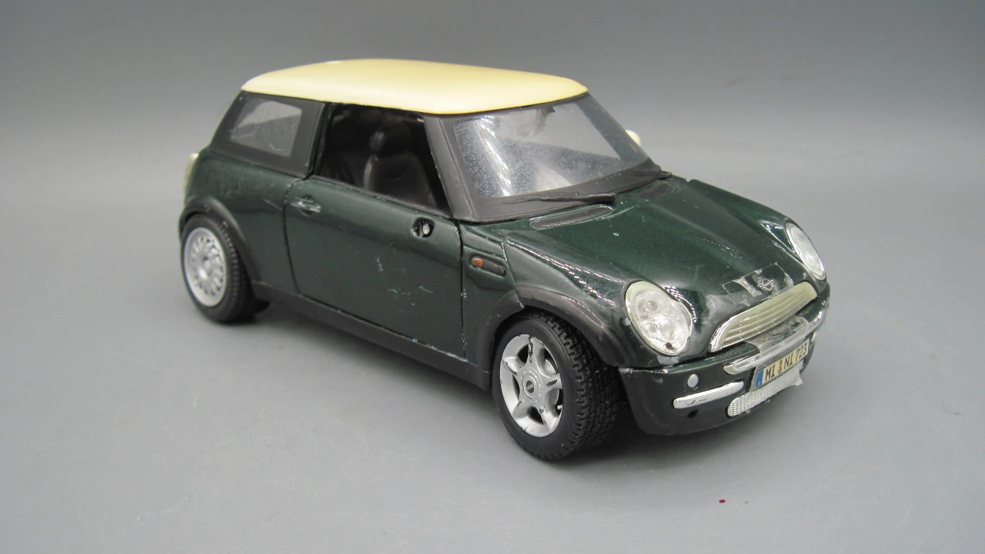 Maisto   Mini Cooper  Green