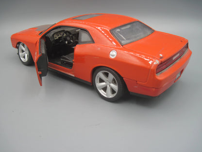 Maisto   Dodge Challenger SRT 8 2008 Orange