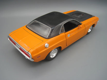 Maisto   Dodge Challenger R/T 1970 Orange & Black