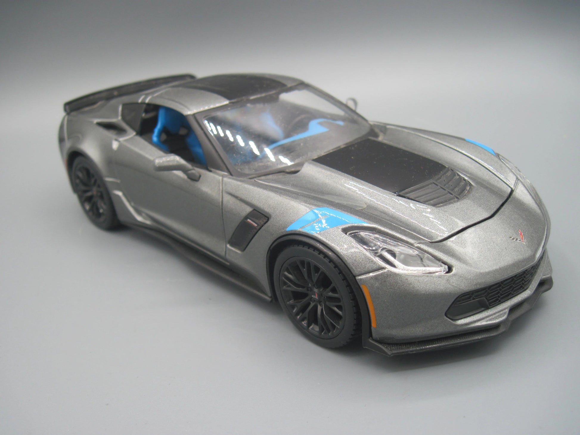 Maisto  Special Edition Chevrolet Corvette Grand Sport 2017 Grey