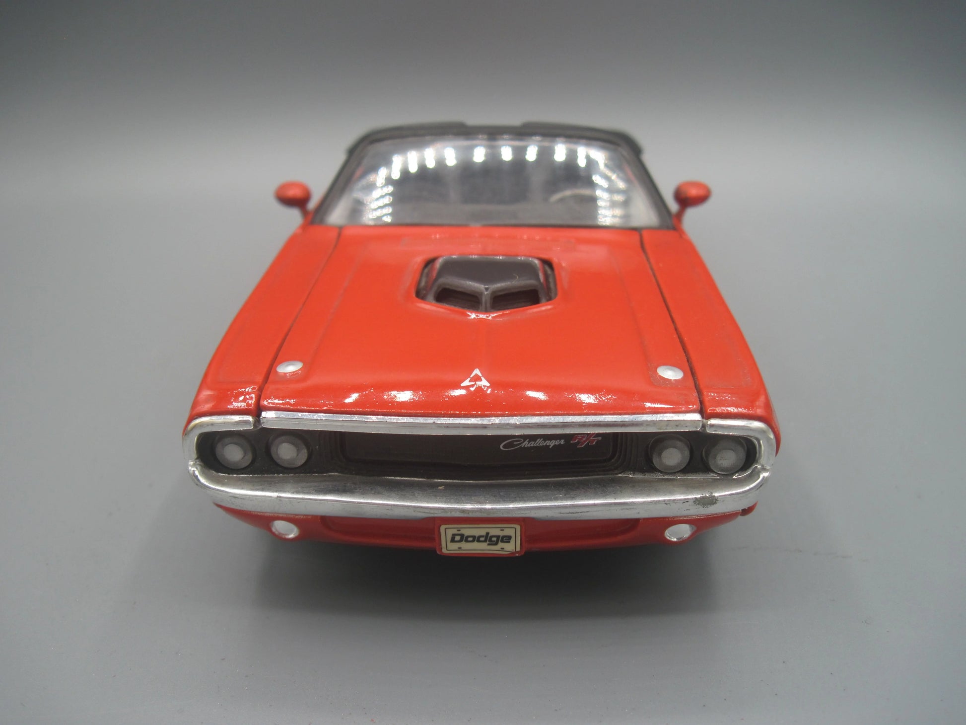Maisto   Dodge Challenger R/T 1970 Red