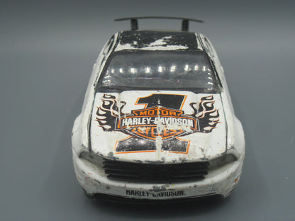 Maisto   Ford Mustang GT 2011 White & Black Harley Davidson